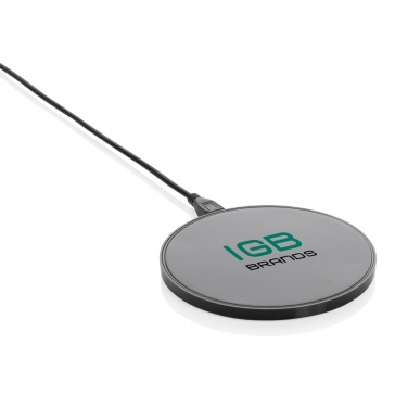 Logotrade Geschäftsgeschenke das Foto: 10W Wireless Charger aus RCS Standard recyceltem Kunststoff