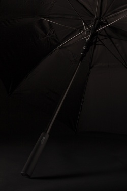 Logotrade Werbeartikel das Foto: Swiss Peak AWARE™ Tornado 23" Sturmschirm