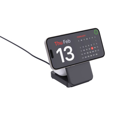 Logotrade Geschäftsgeschenke das Foto: Urban Vitamin Arcadia 15W 3in1 Magnet-Charger aus RCS rABS