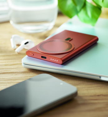 Logotrade Firmengeschenke das Foto: Powerbank mit Ladestation 15W