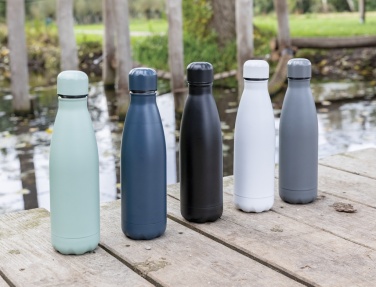 Logotrade promotional merchandise photo of: Solid colour vacuum stainless steel bottle 500 ml