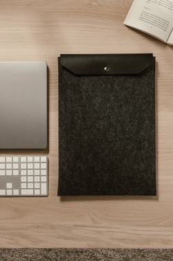 Logotrade promotional giveaway image of: VINGA Albon GRS recycled felt 17" laptop sleeve