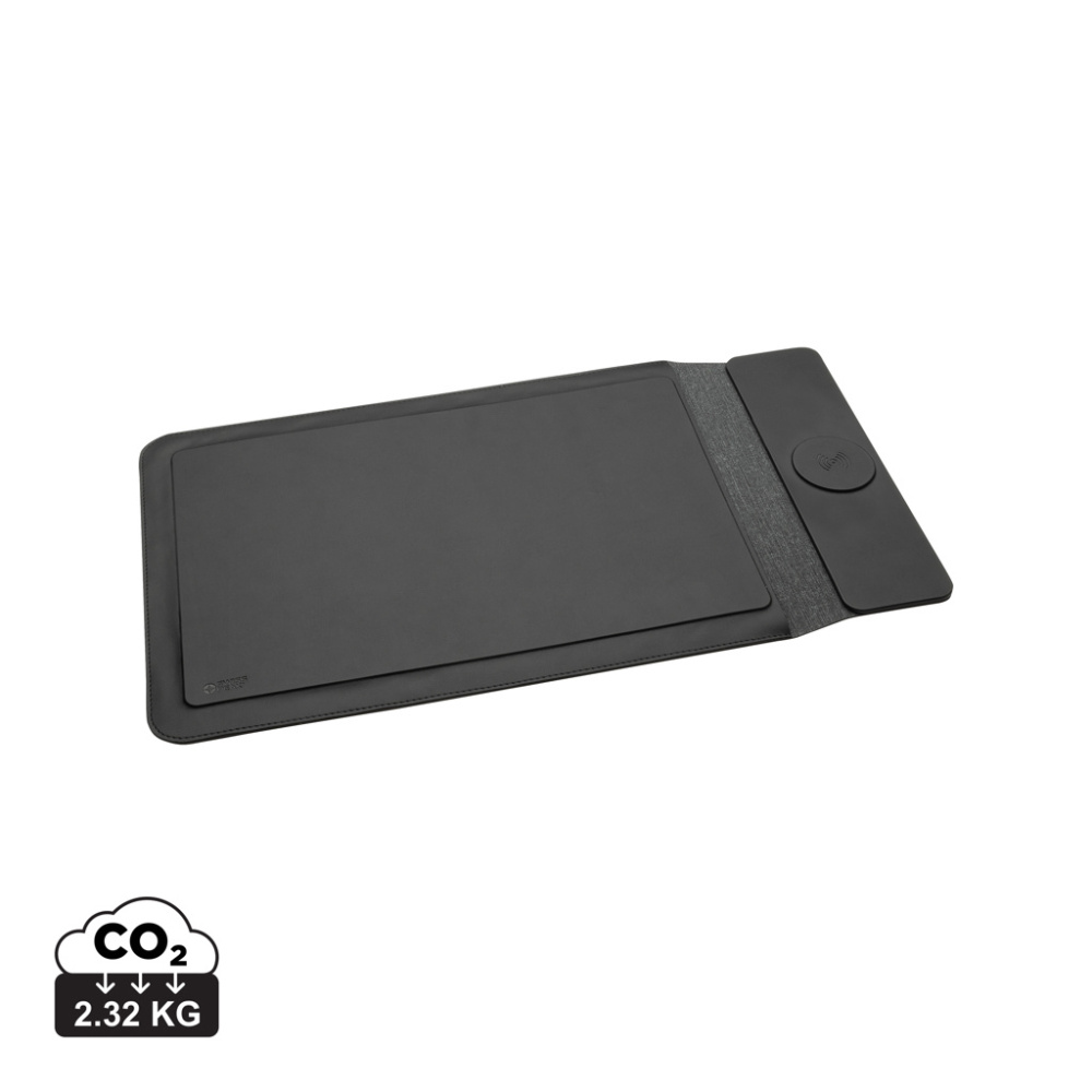 Logo trade advertising products image of: Swiss Peak 15W magnetic charging laptop sleeve 14-15,6"
