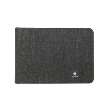 Logotrade promotional giveaway picture of: Swiss Peak 15W magnetic charging laptop sleeve 14-15,6"