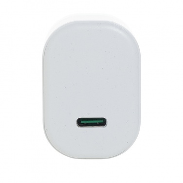 Logotrade ärikingi foto: Boost RCS taaskasutatud PET 20W tüüpi C 2 tk laadimiskomplekt