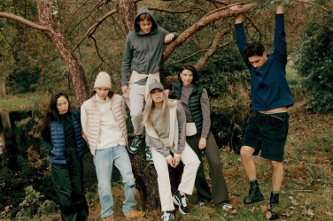 Logo trade reklaamtooted foto: Iqoniq Meru naiste taaskasutatud polüestrist vest