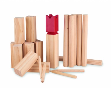 Logo trade reklaamkingituse pilt: Pinewood õues viskemäng