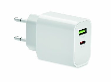 Logotrade reklaamkingi foto: 18W 2 pordiga USB laadija EU pistik