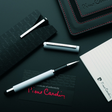 Logotrade reklaamkingi foto: Rull pehme puudutusega CLAUDIE Pierre Cardin