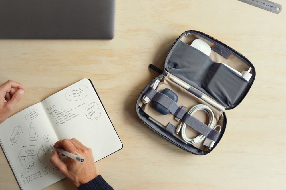 Logotrade reklaamtooted pilt: Bellroy komplekt tehnika tarvikute hoiustamiseks