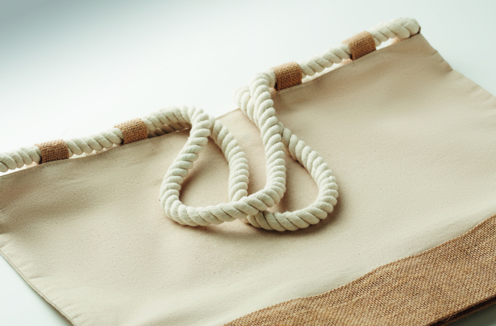 Logotrade reklaamtooted pilt: MAKENKE purjeriidest rannakott