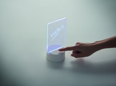 Logo trade reklaamkingid foto: LEDMEMO valgustatud LED-märkmetahvel