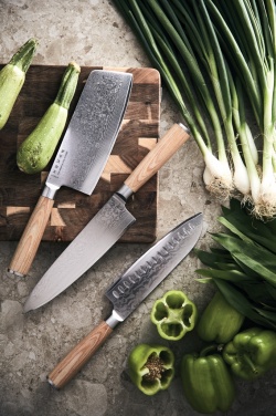 Logotrade mainoslahjat kuva: VINGA Hattasan Damascus santokuveitsi