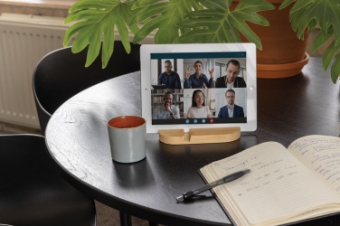 Logotrade liikelahjat kuva: Bambuinen tabletti- ja puhelinpidike