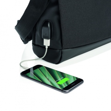 Logotrade mainoslahjat ja liikelahjat tuotekuva: Madrid – 15,6" USB-laptoplaukku - RFID - PVC vapaa