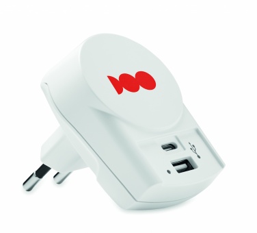 Logotrade mainostuotet kuva: Matka-adapteri USB-laturi