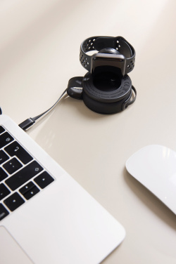 Logotrade liikelahja tuotekuva: VINGA Baltimore RCS 2-in-1 langaton 15W -matkalaturi