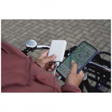 Logotrade verslo dovanos nuotrauka: Xtorm XG205 Go2 12W 5 000 mAh greito įkrovimo maitinimo blokas 