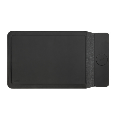 Logotrade dovana nuotrauka: „Swiss Peak“ 15 W magnetinio įkrovimo nešiojamojo kompiuterio dėklas 14–15,6 colio dydžio