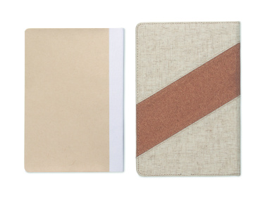 Logotrade reklaminiai produktai nuotrauka: A5 formato užrašų knygelė su 15 W įkrovikliu