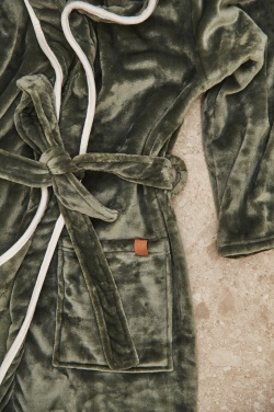 Logotrade biznesa dāvanas foto: VINGA Louis luksusa plīša RPET halāts izmērs L-XL