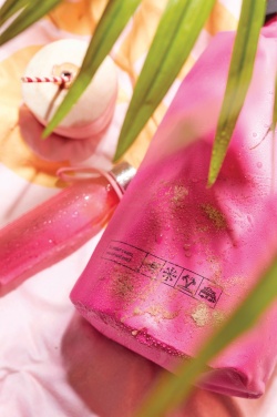 Logotrade Ideja dāvanas foto: VINGA Lean Tritan ūdens pudele