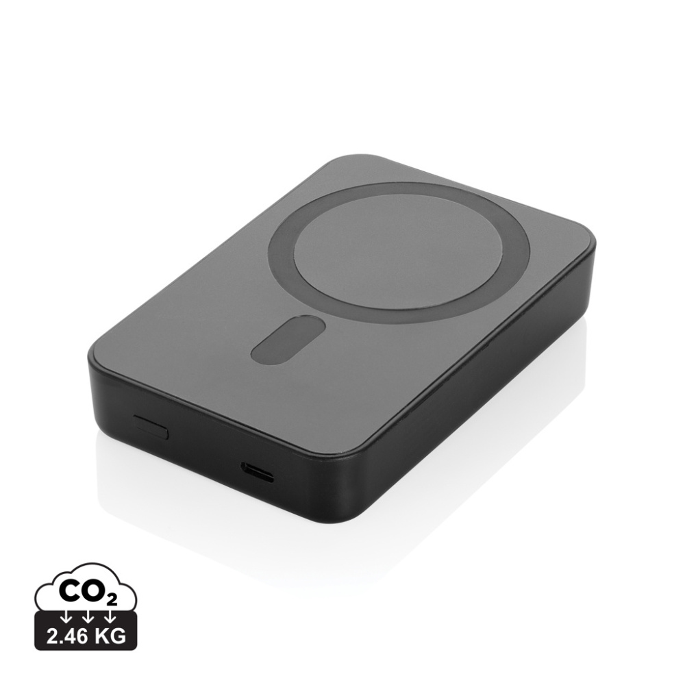 Logotrade dāvanas foto: Amporia RCS pārstrādātas plastmasas 10.000mAh magnētiskā pārnēsājamā baterija