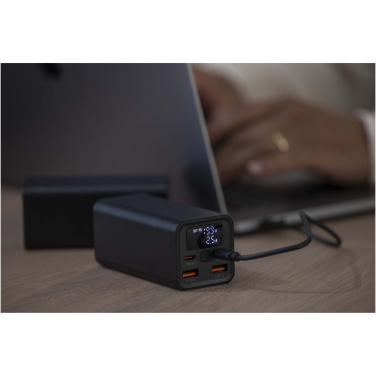 Logotrade logo dāvanas foto: Acamar 20.000 mAh 70W pārstrādāta alumīnija klēpjdatora pārnēsājamais akumulators