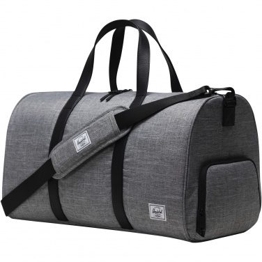 Logotrade kampanjprodukter bild: Herschel Novel™ återvunnen duffelväska, 43 l