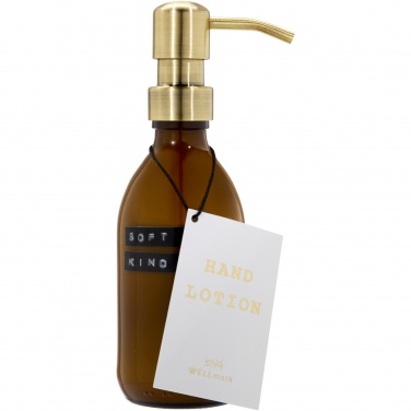 Logotrade profilprodukter bild: Wellmark Soft Hands 250 ml handkräm med pump