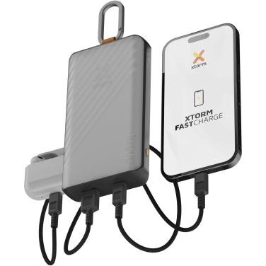 Logotrade kampanjprodukter bild: Xtorm XG2S101 Go2 10 000 mAh 15 W solcellsdriven powerbank med belysning 
