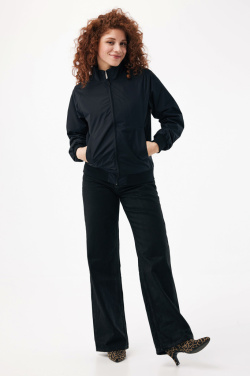 Logotrade reklamprodukter bild: IQONQ Odin jacka i återvunnen polyester - urban stil