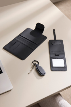 Logotrade profilreklam bild: VINGA Baltimore RCS Luggage Tag With Finder Dual